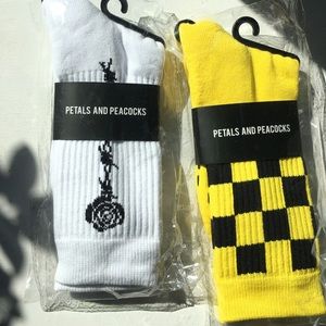 PETALS AND PEACOCKS crew socks